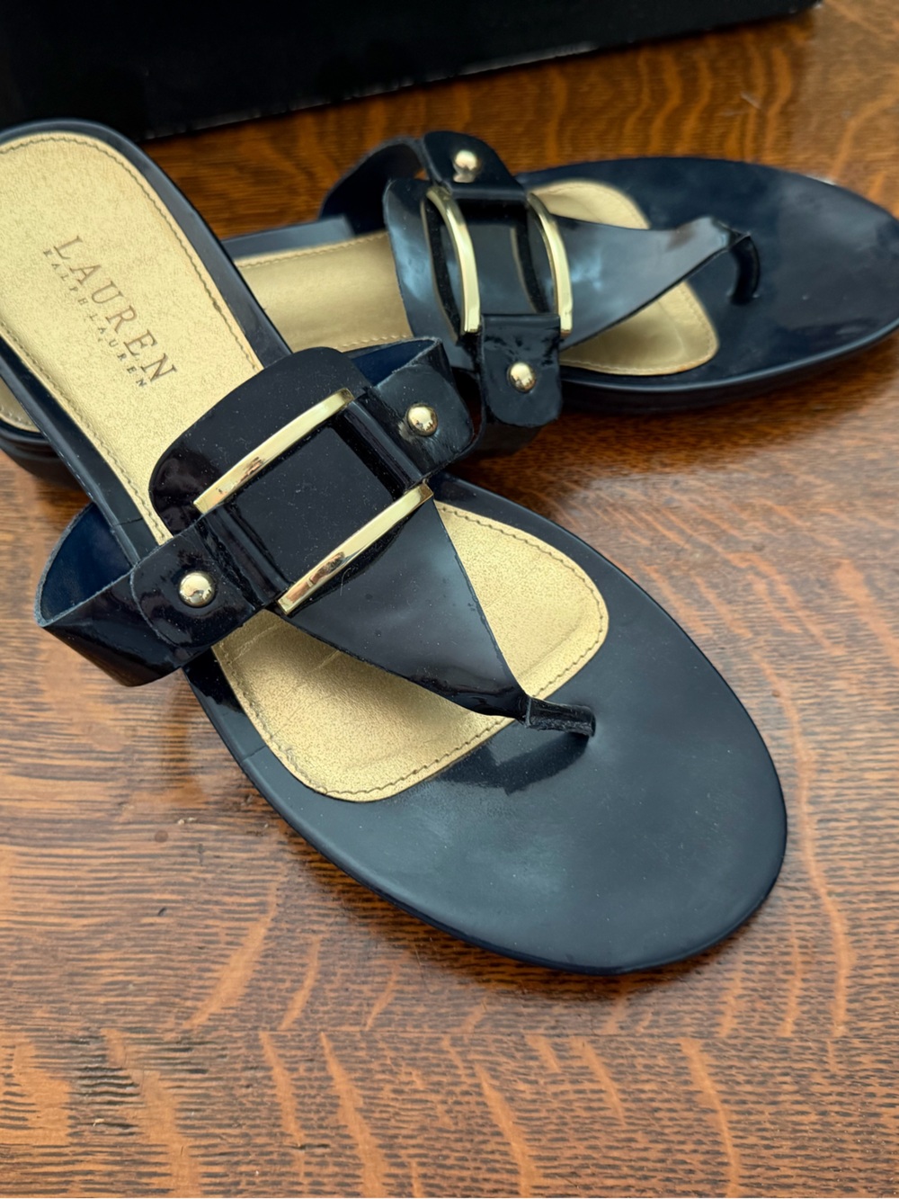 LAUREN Ralph Lauren Black Leather Buckle Thong Sandals Sz 9 B - Picture 2 of 6